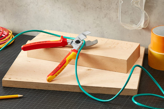 KNIPEX 1000V 절연 케이블 시어 이중 날 200 mm 95 16 200 2번 사진