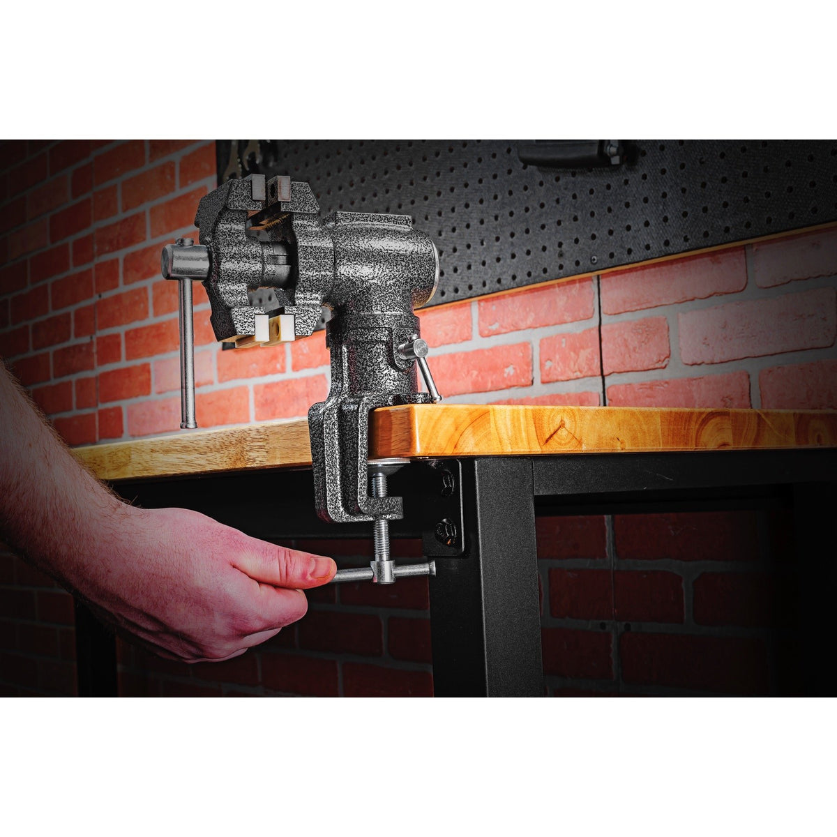 Toolsmith 240006 미니 클램프 온 테이블 벤치 바이스 2-1/2인치 3번 사진